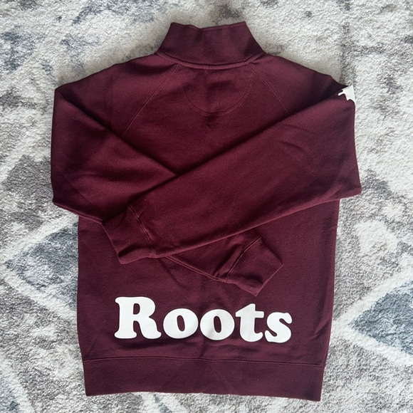 Like new Roots bundle - Picture 6 of 6